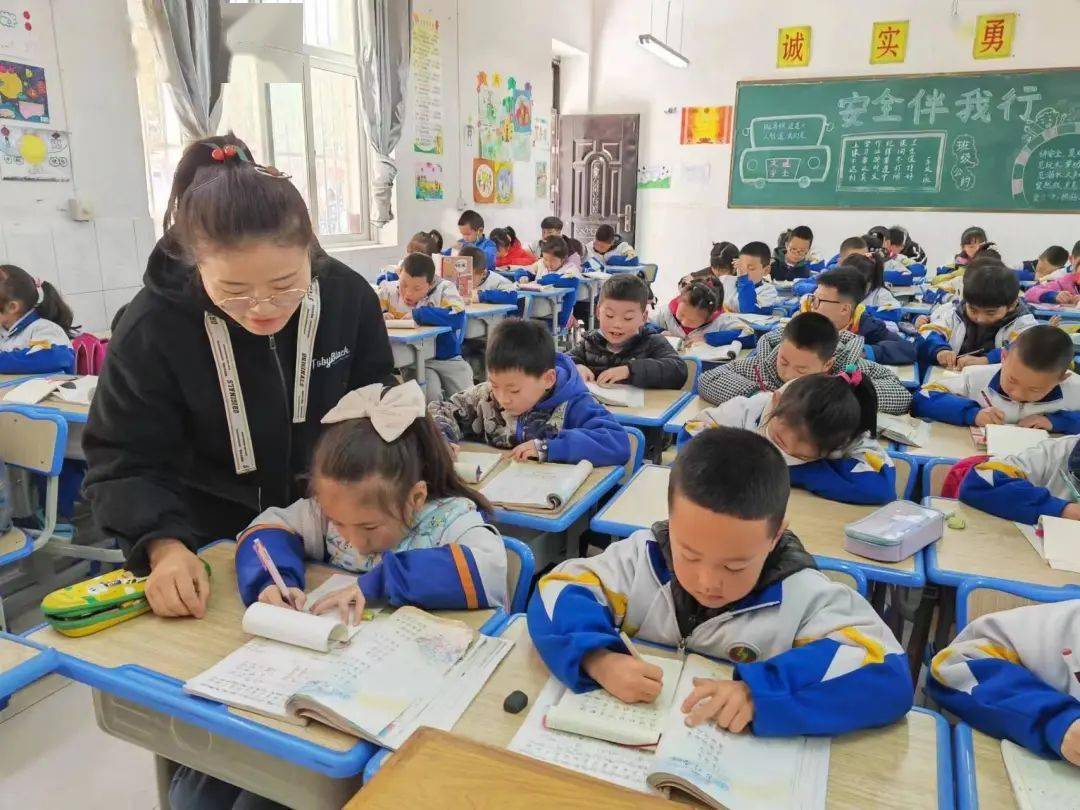 乾县北寺小学:课后服务成学生精神"营养餐"_作业_教育_活动