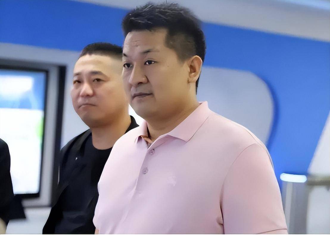 佘伦凯:诈骗中国人21亿,赌博,贩卖人口的全球通缉犯,终于栽了_警方