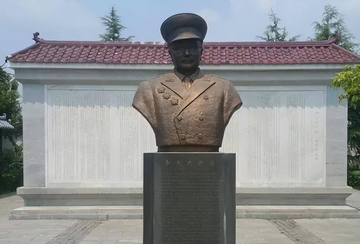 李克农发现3个疑点:蹲点,价格高,不拉普通人_办事处_桂林_李克龙