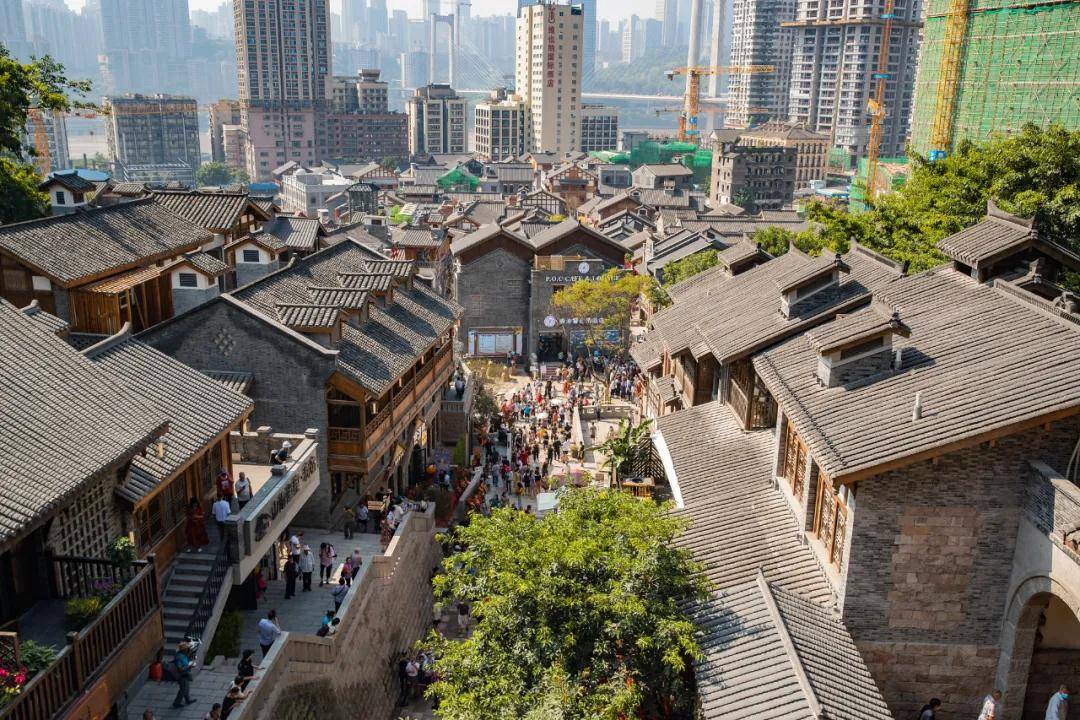 文旅产业赋能城市更新 | 传承历史文脉 催生城市文化新空间_保护_首钢_渝中区