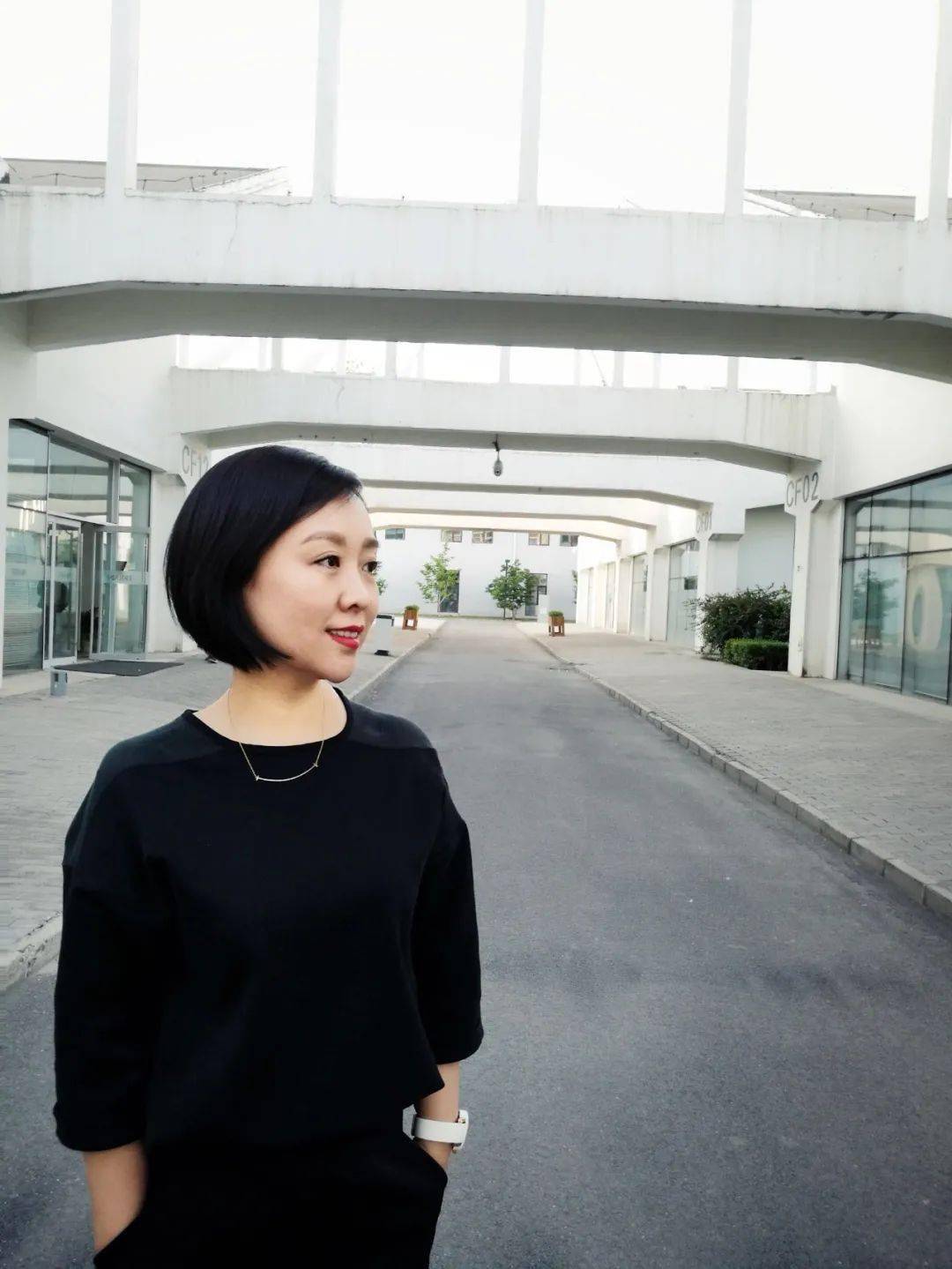 《夏花》总制片人张娜老师与导演陈宙飞老师,请他们分享了制作这部剧