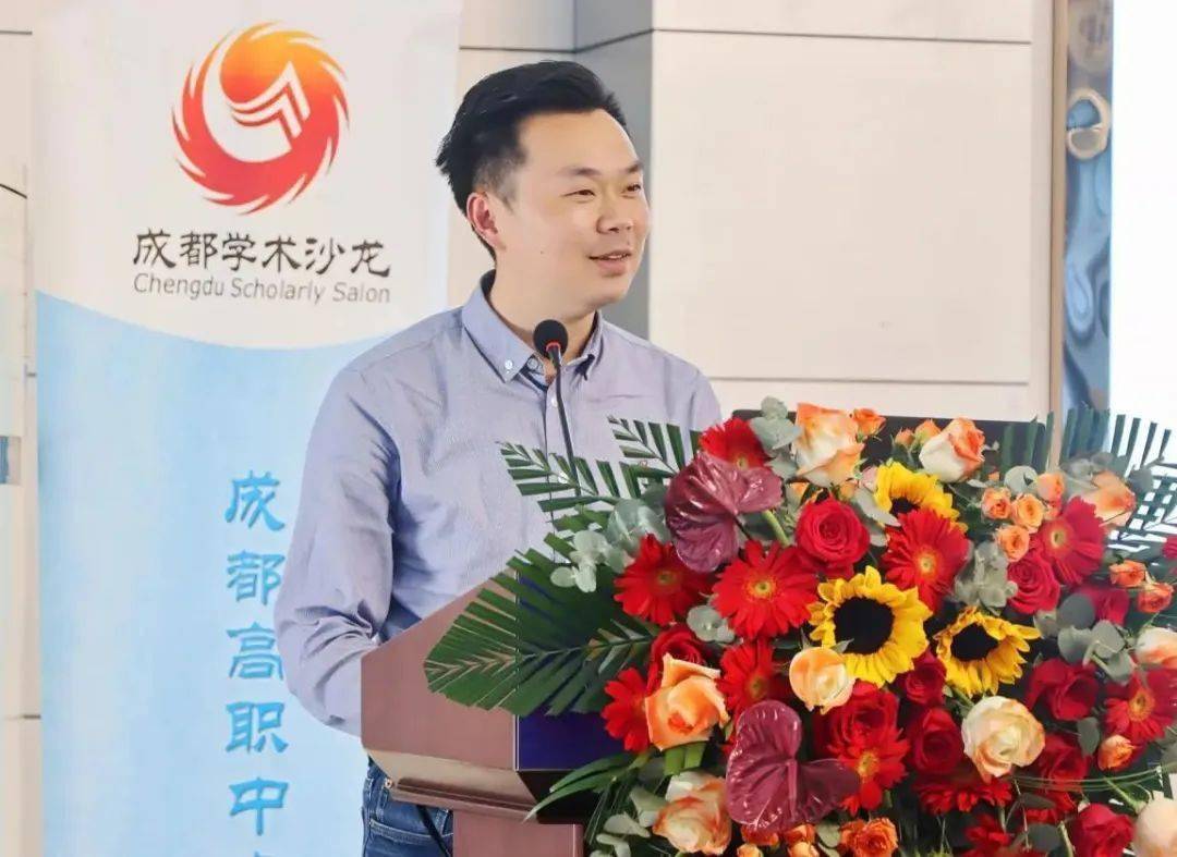 安 全仁寿县新科高中学校主任 黄崇刚大邑县职业高级中学副校长 段 洪