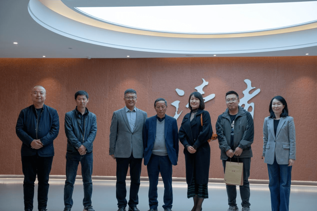 陇西华盛集团董事长柴彦章先生到读者参观访问_文化_的发展_甘肃