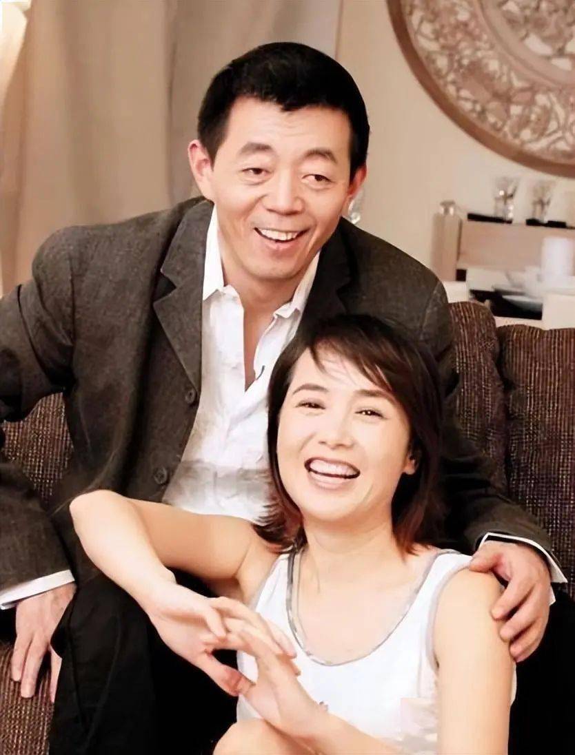 蒋雯丽包养风波再升级,为小鲜肉购置多套豪宅,多名男星被牵连_张鲁一