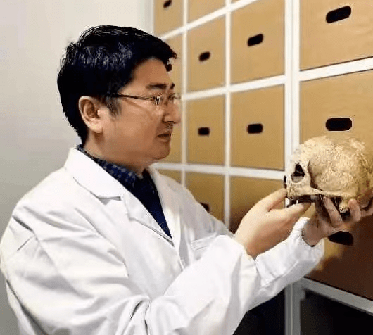 我们邀请到文物与博物馆学系的文少卿老师与李成涛老师进行跨学科对谈