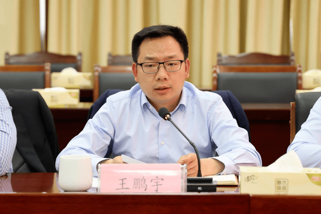 宁波市奉化区萧王庙街道滕头村等地农村工作经验,并对七都镇接下来的"