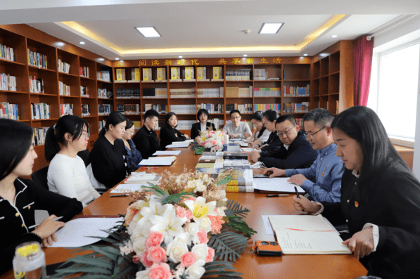 省统计局举办读书分享会及赠书活动_书香_机关_时代