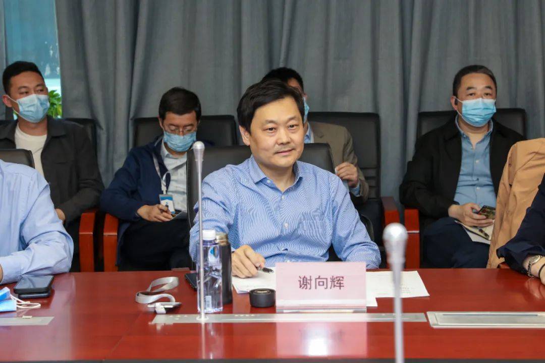 市医管中心党委常委,副主任谢向辉同志出席会议,市属医院近两年新分管