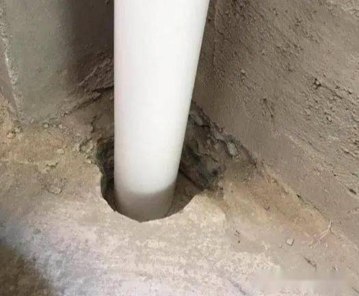 卫生间管道穿楼板处这样施工,不渗不漏!