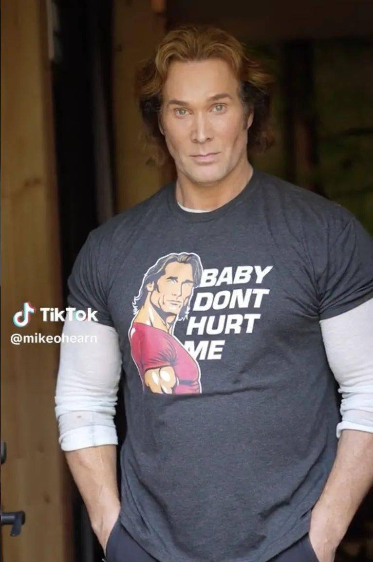 骚遍全网的大力王,成了近期最怪的社畜嘴替_视频_超人_笑话