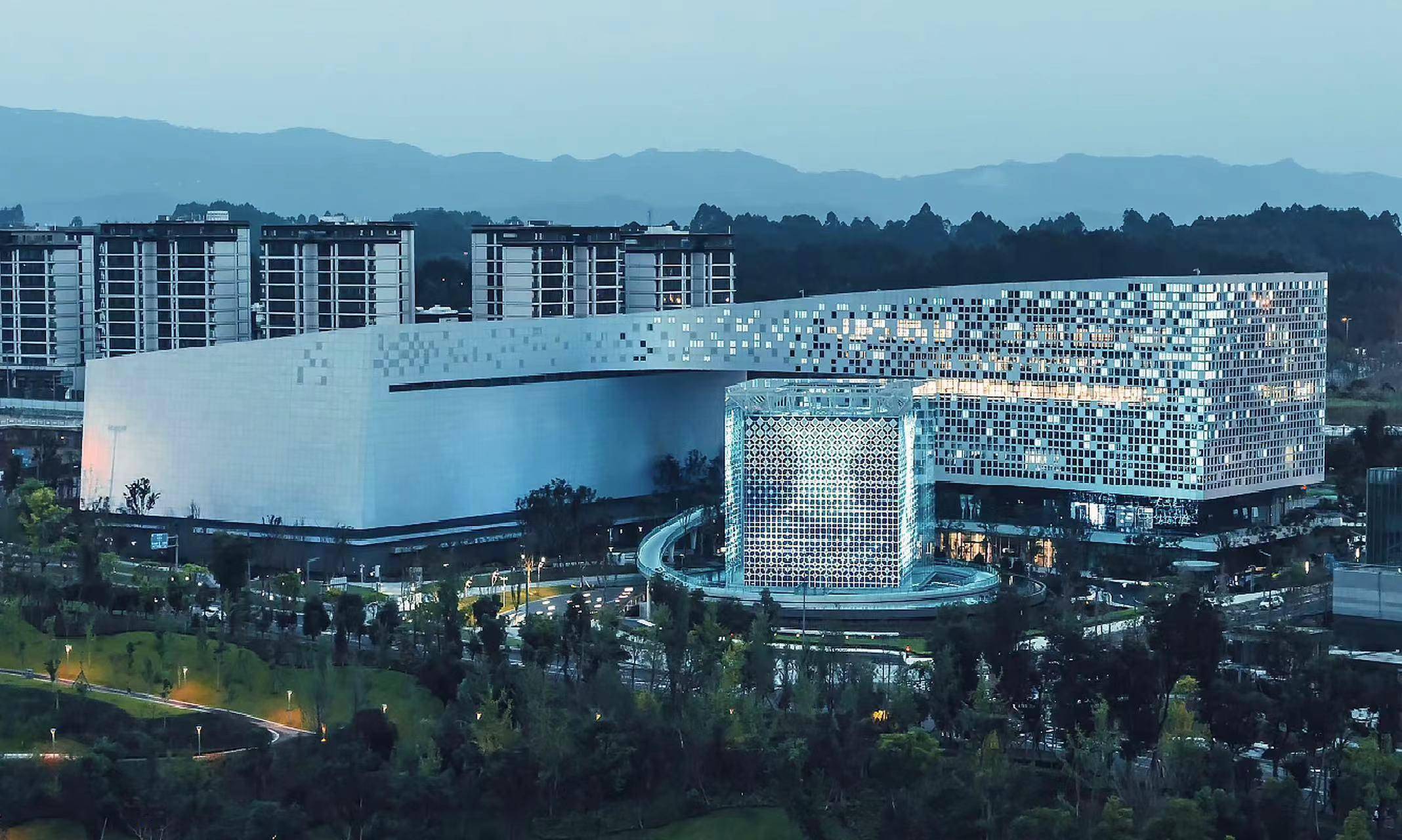 深度探访成都超算中心——天生"助人为乐" 读懂"超算之美"_产业_科技