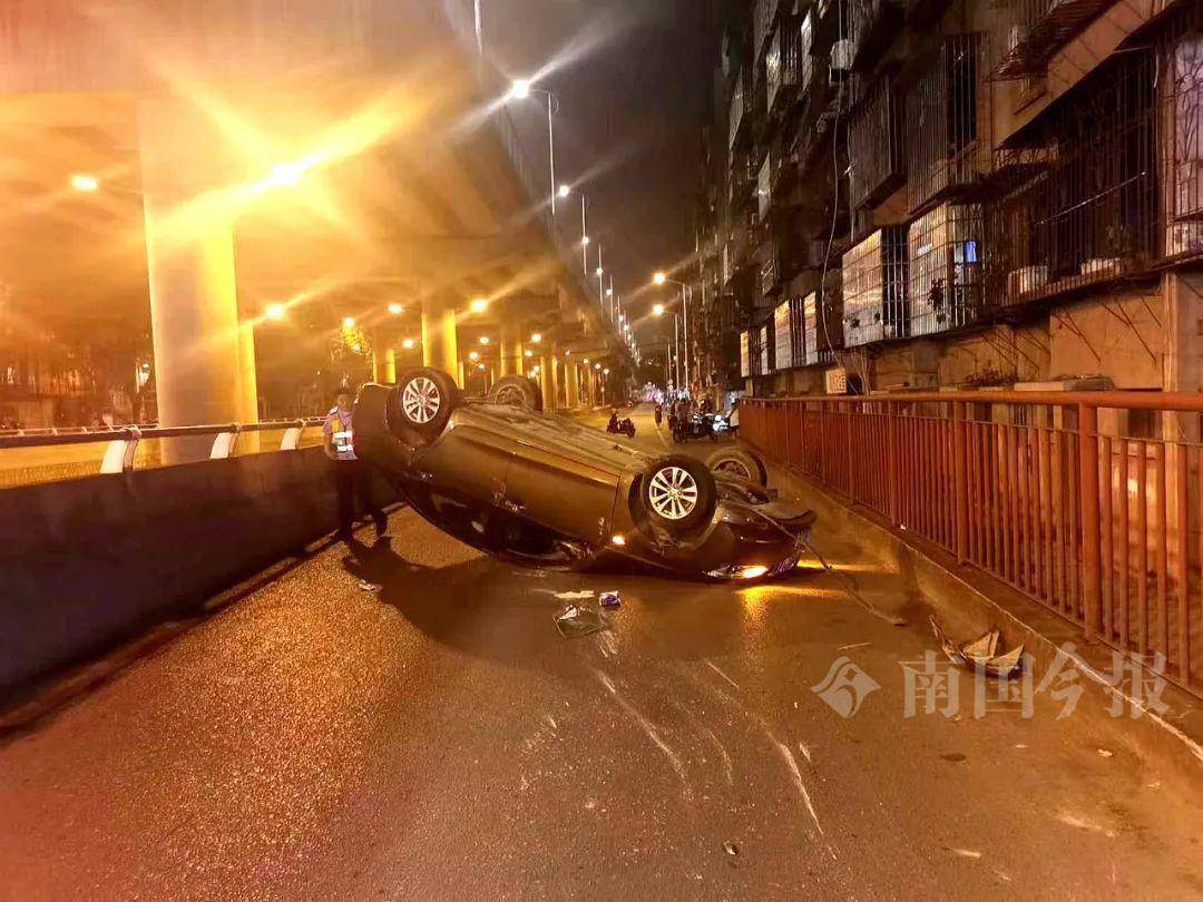 龙屯立交桥底翻车,涉嫌逃逸的司机投案了,他说……_肇事_车辆_柳南