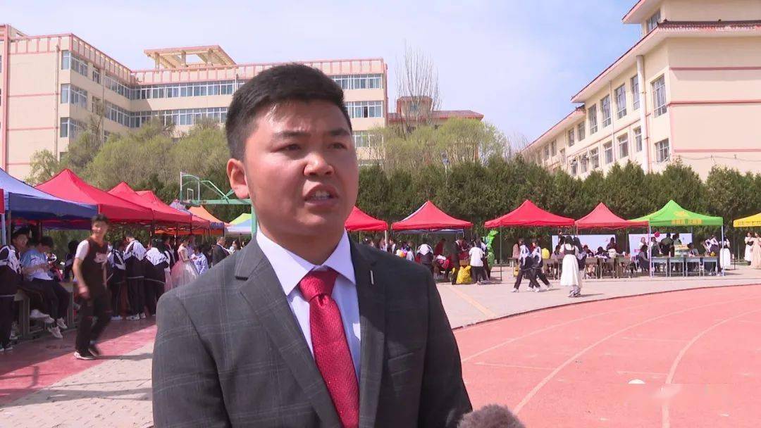 岷县一中第24届春季艺术体育节田径运动会开幕_办学_发展_青春