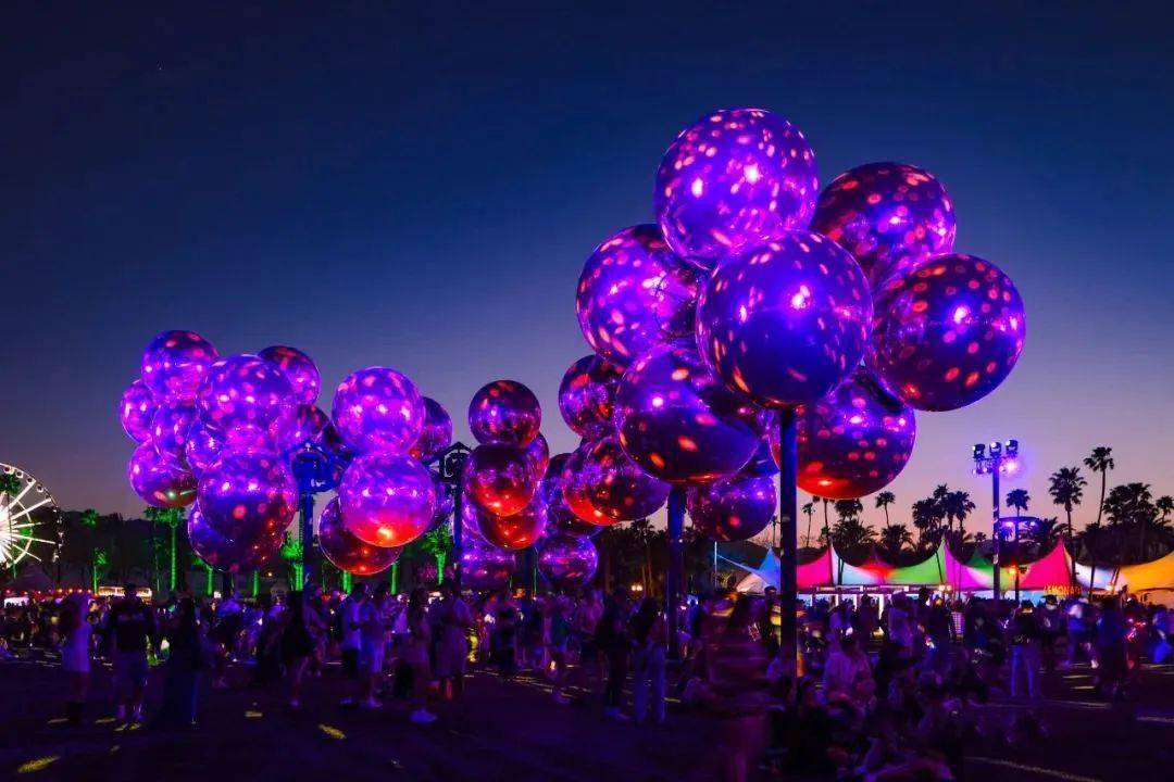 科切拉音乐节艺术装置也吸睛!