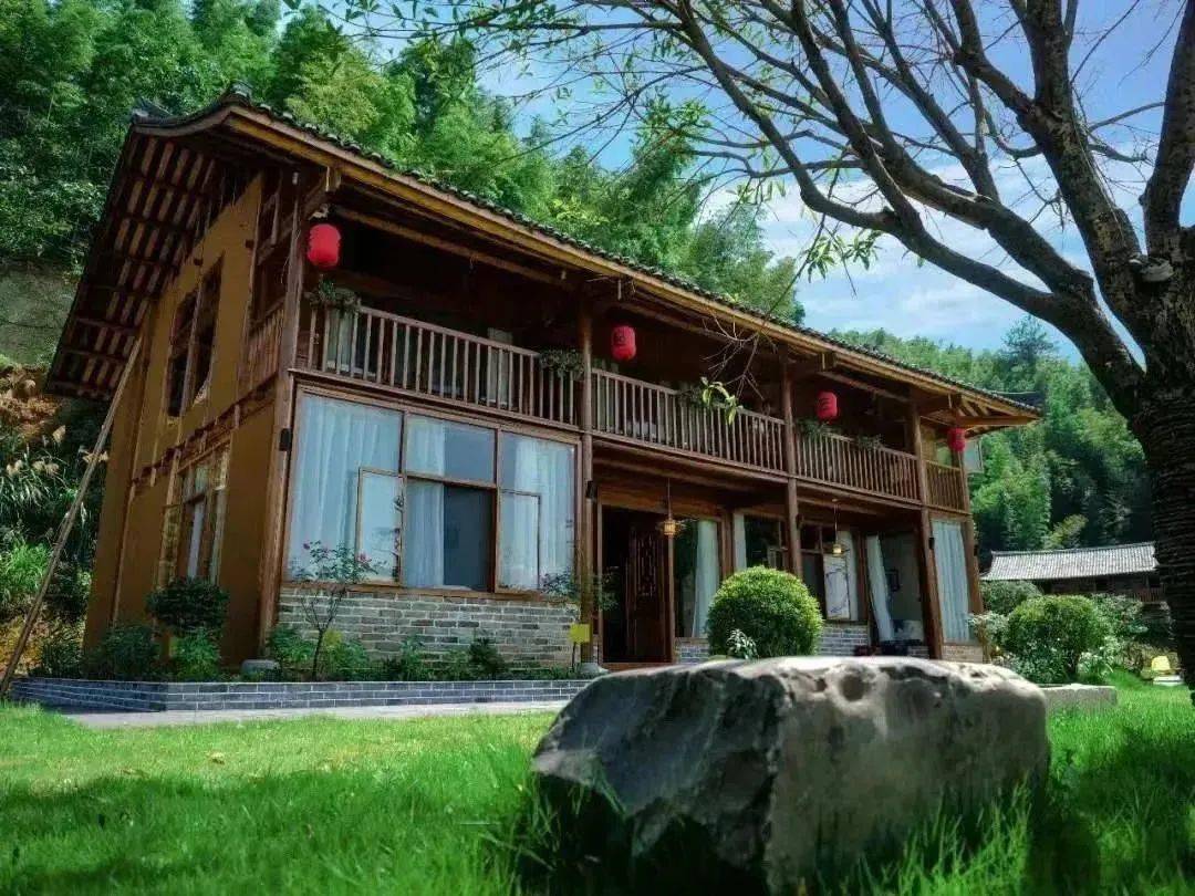 地点:大围山镇大围山村云起·围山别院民宿除了建筑之美,梦俚民宿还有