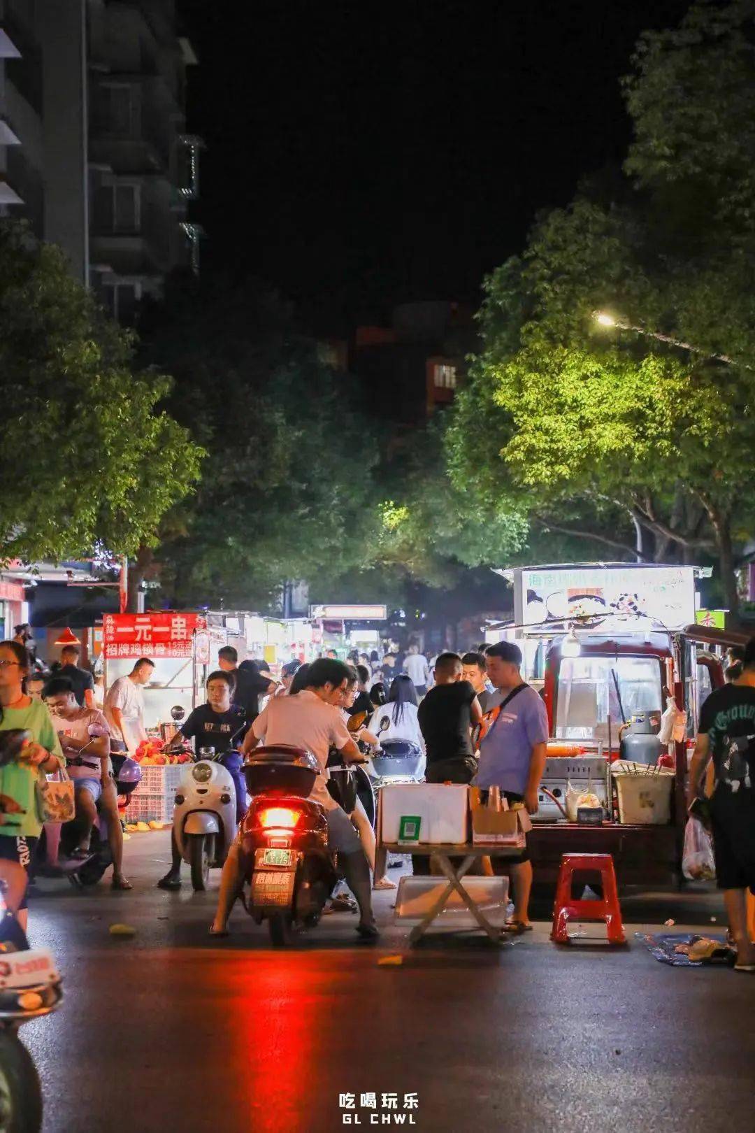 桂林新增了多个地摊夜市,快来一起逛吃逛吃吧