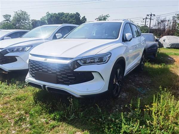2023新款比亚迪宋pro dm-i白色实车曝光:15万预算"王者"_搜狐汽车