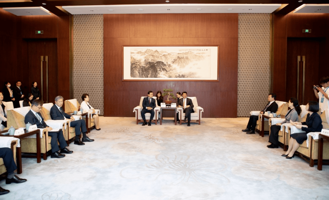 文字来源:吴涛 伊然图片来源:董辉,扬州外办