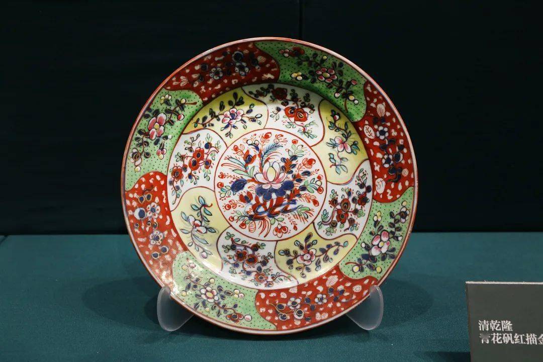 新展开幕 | 芳菲万里,竞妍百年,今日"伊"约绽放_伊万里_瓷器_中国