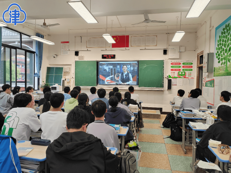 天津科技馆与耀华中学签约授牌暨物理生物特色展示活动_科普_病毒
