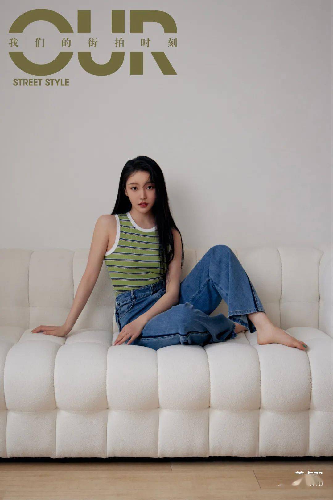 姜贞羽:与风同行,自在向前_角色_黑色_高跟鞋