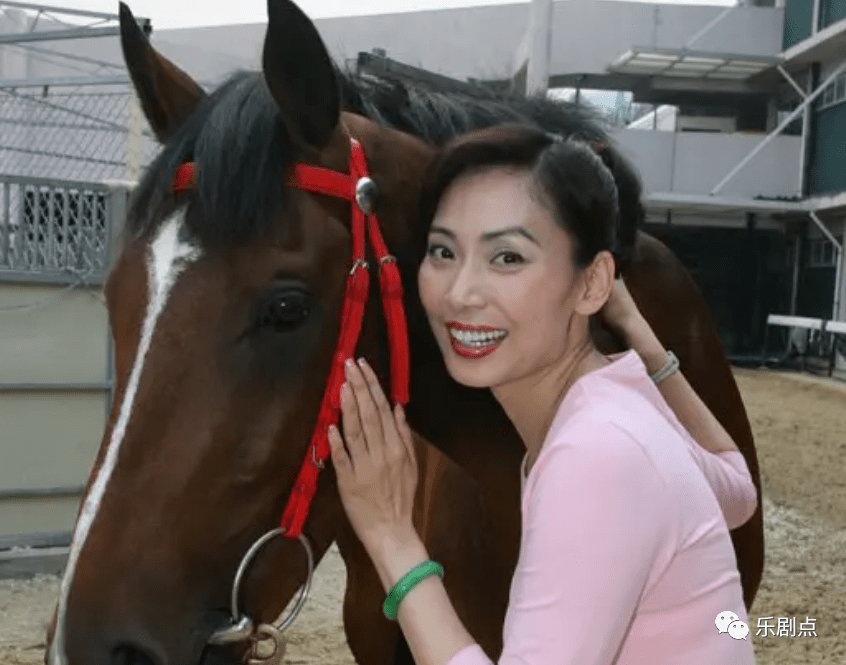 邝美云率香港女企业家到内地交流!