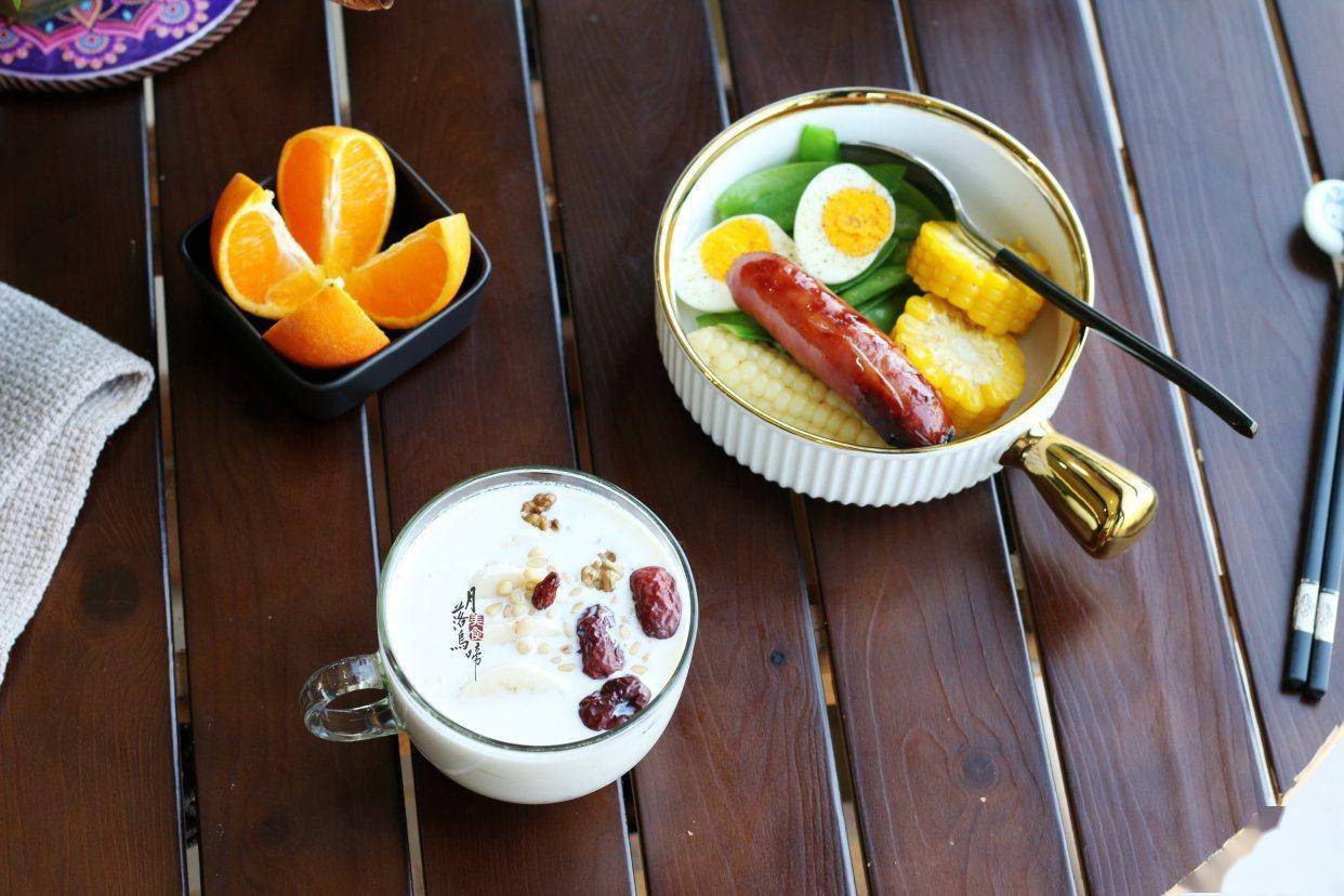 45岁女人晒出早餐,高级有质感,网友:太自律了!