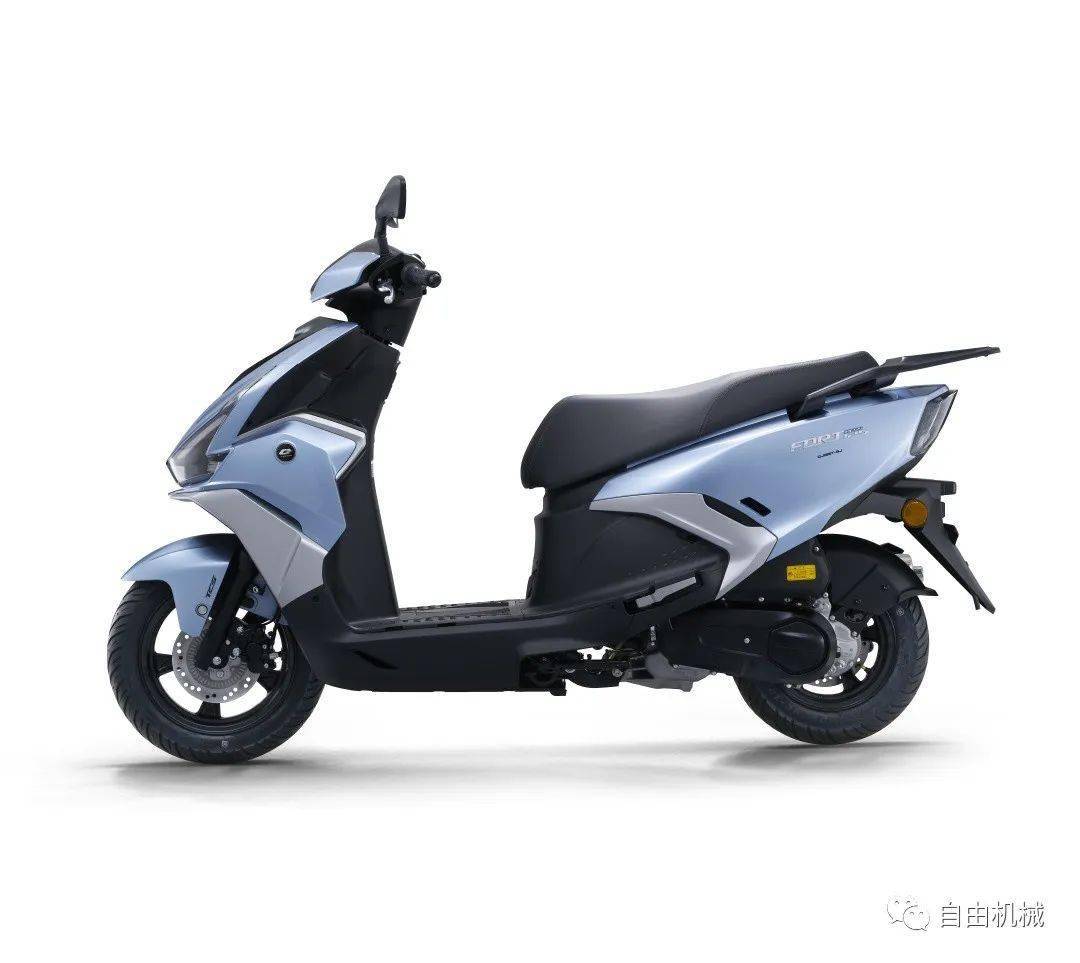 錢江摩托新卷王，QJMOTOR鸿125  ABS5156|小老婆汽機車資訊網