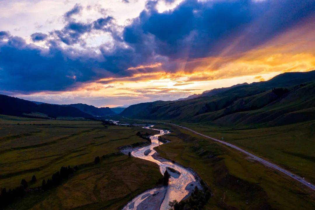 大美新疆-vip小团丨醉美伊犁 独库公路 梦幻北疆丨13天12晚-深度全景