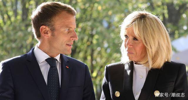 法国总统夫人年轻时这么美?