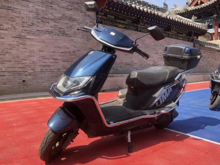 10,黑色新大洲牌电动摩托车09,黑色绿驹牌电动摩托车08,红色金马牌