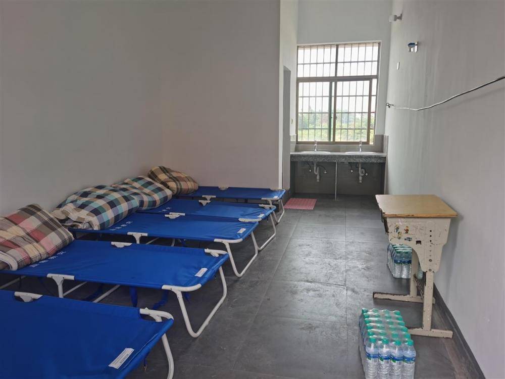 江西丰城河堤溃口惊魂36小时：村民遇大水“敲门”住进学校，有农户稻田鱼塘均被淹