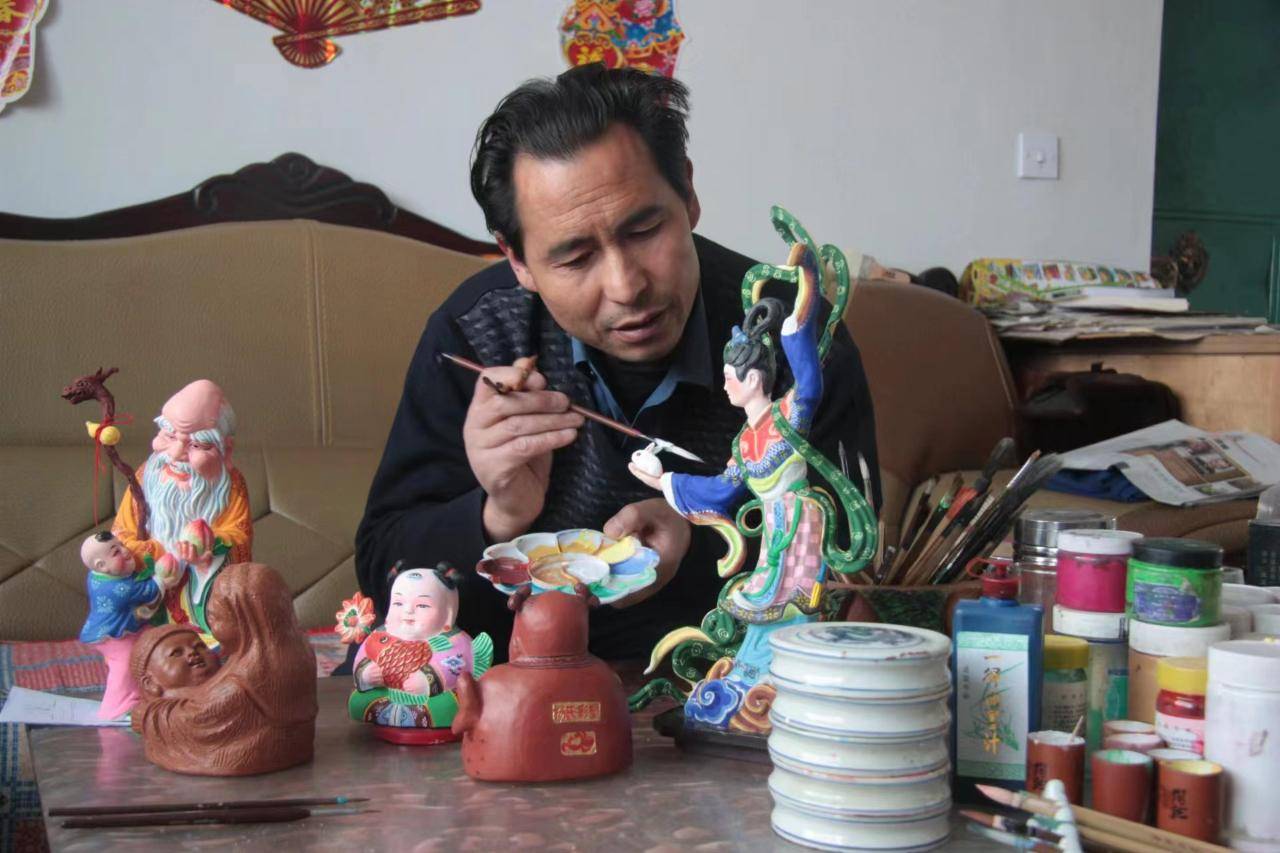 固原市隆德县再添一家非遗文化劳模创新工作室_杨佳_童寿禧_青年
