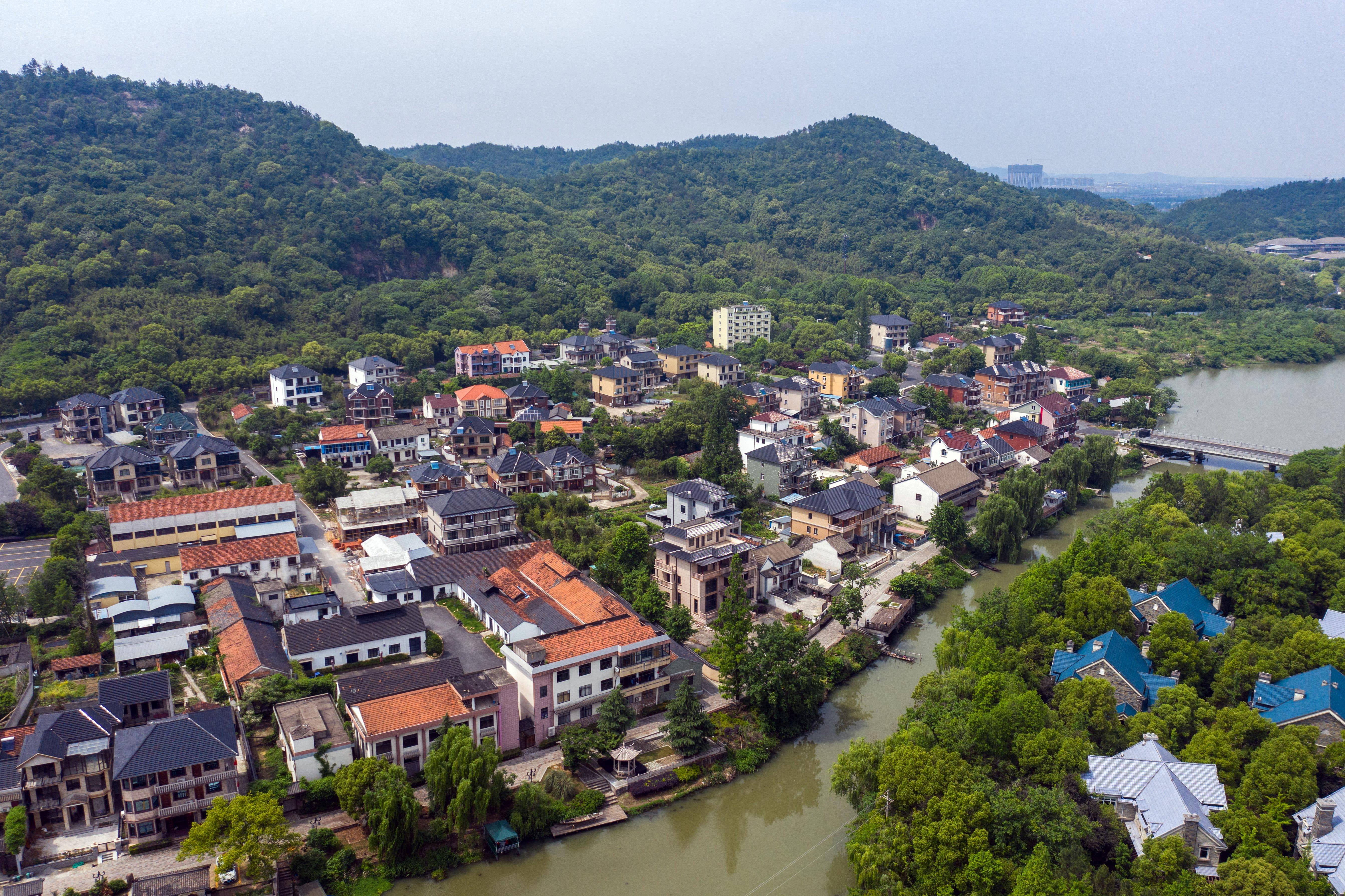 (社会)浙江德清:打造宜居宜业和美乡村_新华社_龙胜村_建设