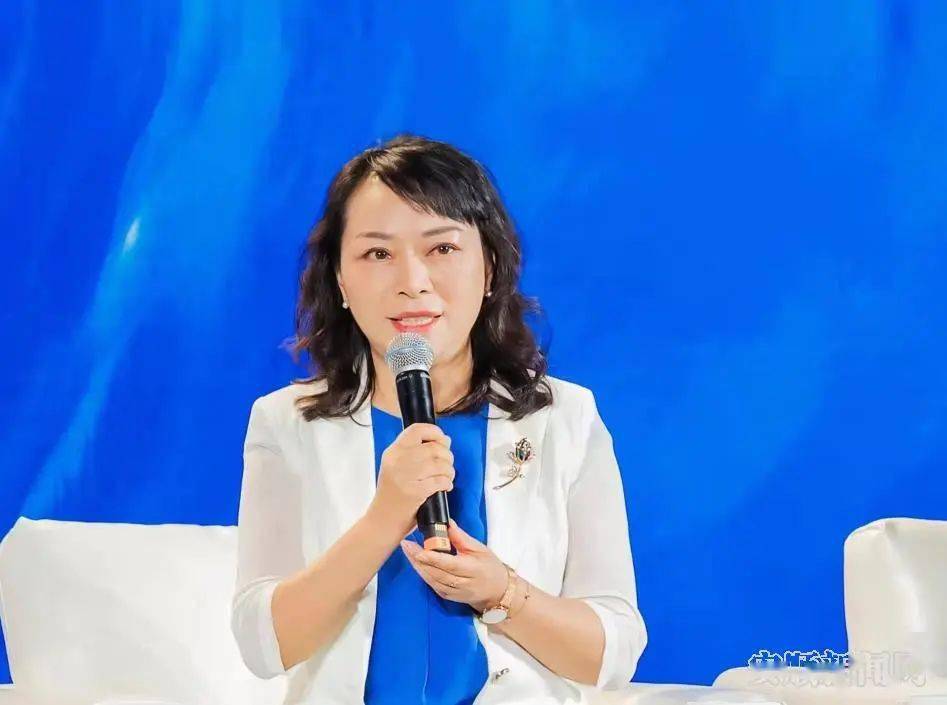 论坛上,潘登岭基于"中国美好生活城市(2022-2023)"榜单相关数据,分享