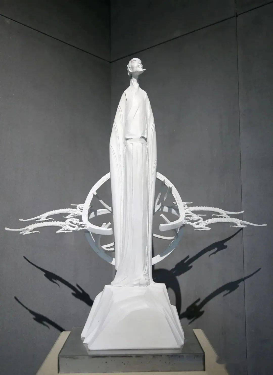 于世宏《猪朗普》 金属 55cm*20cm*30中国城市雕塑家协会常务理事中国