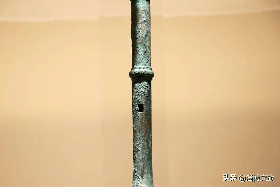 国内最早利用大气压强原理的国家级一级文物汲酒器,比西方早了2000年.