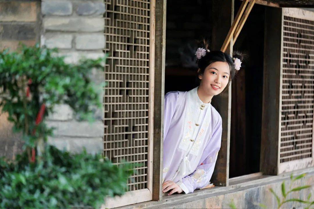 看看老物件沉浸式感受古玩文化的魅力编 辑 | 杨小勇责 编 | 张雪丹编