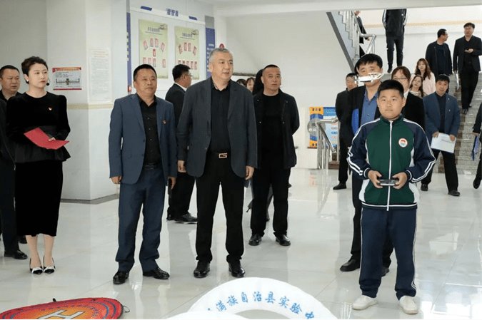 伊通县初中东区九校开展校际联盟交流活动