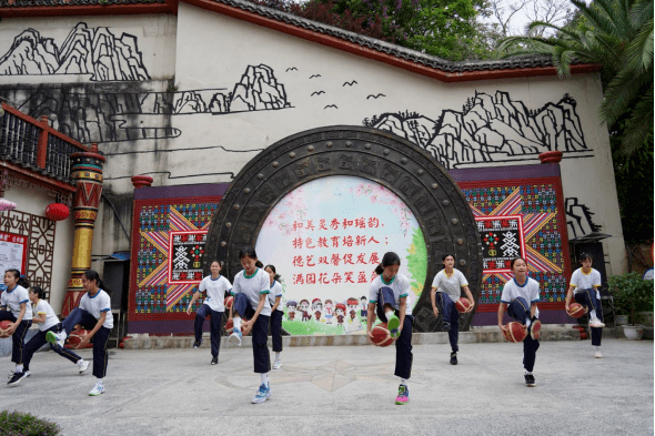 香港青少年文化交流团到来宾参访_小学_中华民族_体育运动
