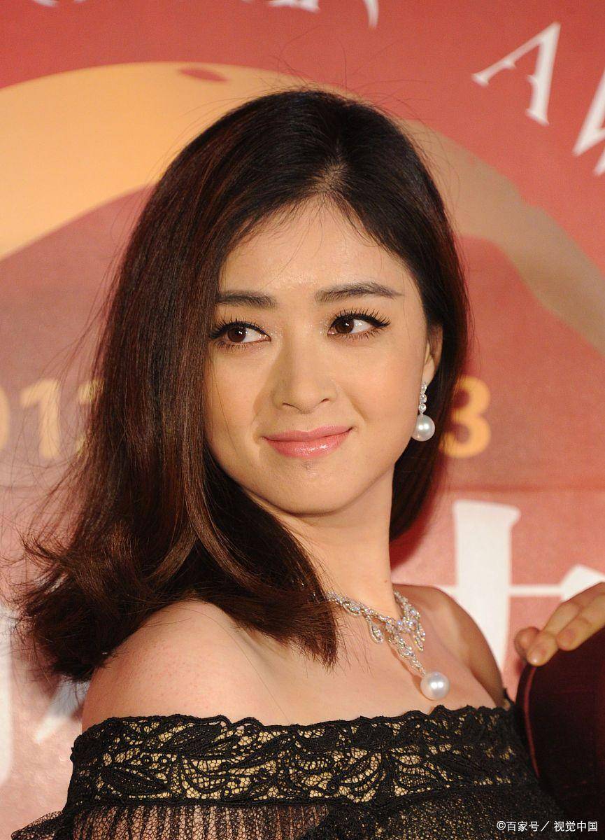 蒋欣圈子没朋友?景甜躲_生日_照片_乔欣