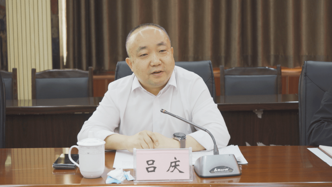 县委书记吕庆讲话座谈会上,县人民医院,县中医医院(县妇幼保健院)负责