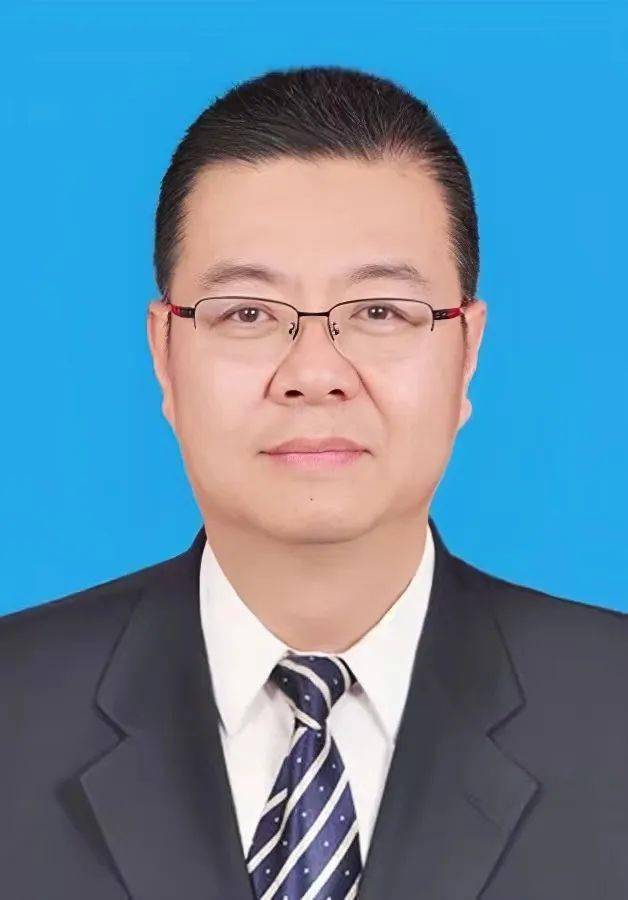 翻译者简介成晓江新疆医科大学第一附属医院神经外科二病区副主任