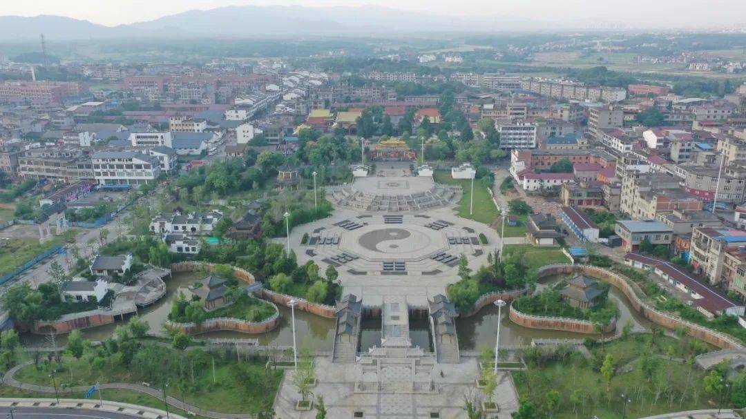 2亿元!南昌将新增一特色街区_西山_建设_小镇