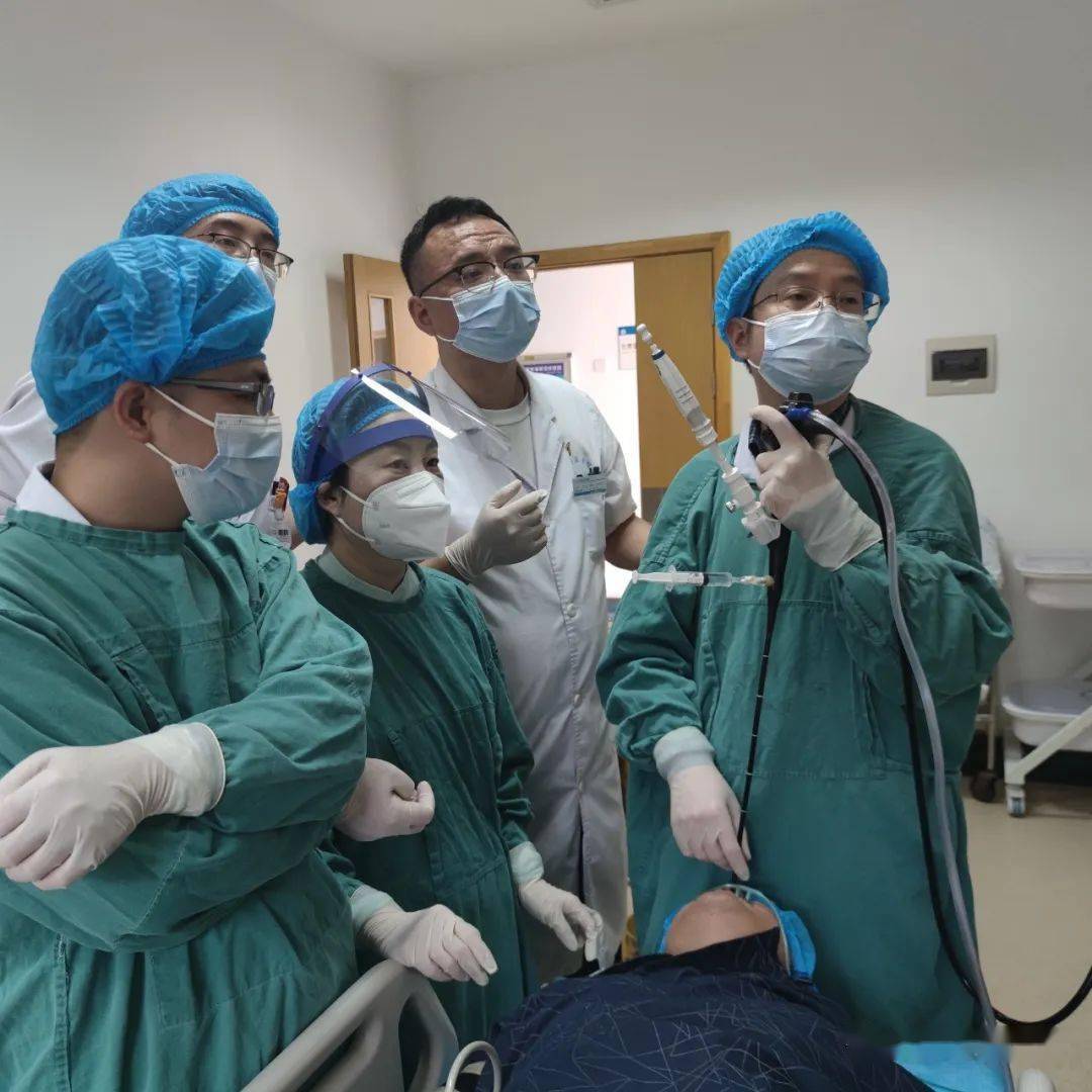 海军安庆医院成功实施皖西南首例经超声支气管镜下放射