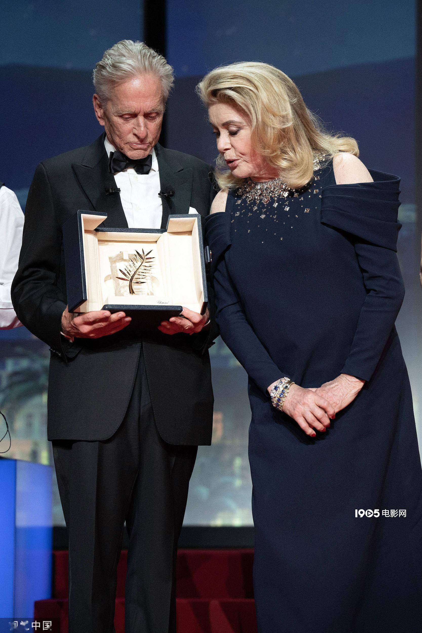 道格拉斯获戛纳"荣誉金棕榈"终身成就奖_电影_乌玛·瑟曼_颁奖