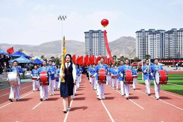 平凉市第一中学2023年高中招生简章_建设_甘肃_教学班