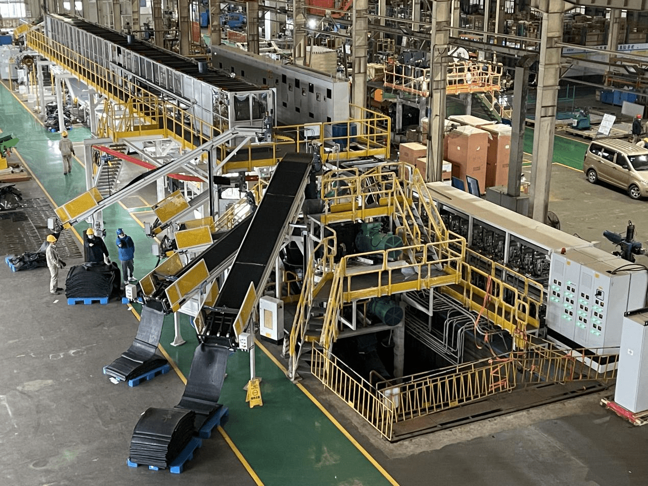 【桂美专家】广西:五复合橡胶挤出机组 "挤出"世界级轮胎半制品_设计