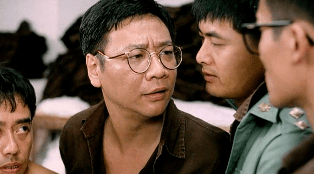 果真,在拍摄中,何家驹真的就把片中大反派大咪欺软怕硬,阴险狡诈的