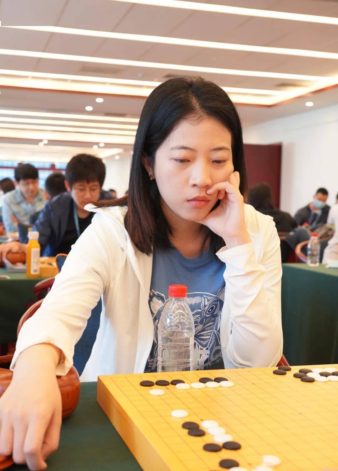 围乙联赛开封奕教两连胜领跑 围丙联赛5队同积4分_杭州_围棋_九段